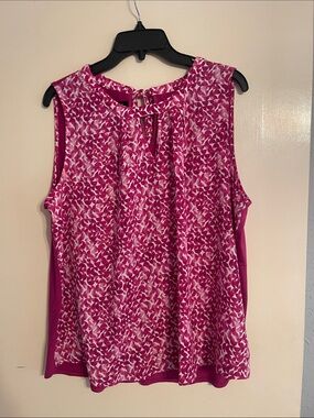 NWOT Fortune & Ivy Sleeveless Fuchsia Print Keyhole Tank Top from Stitch Fix